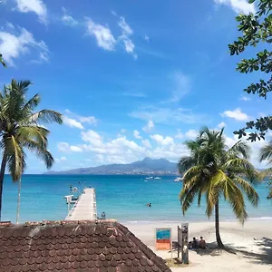 https://courbaril-village.comcaribbean.com